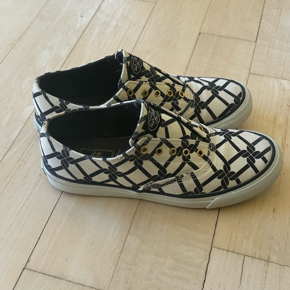 Women’s Milly for Sperry Top Sider Shoes - Navy Blue Link Pattern - Picture 5 of 12